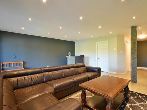 Salon - 6990  - 6992 Ch. Du Lac-Labelle, Labelle, QC - Indoor Photo Showing Living Room