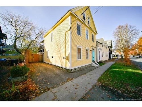 582 George St, Fredericton, NB 