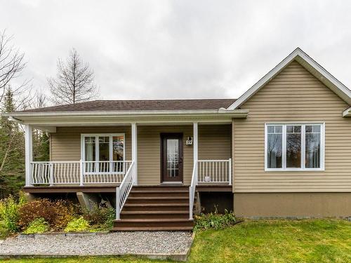 Frontage - 59 Rue Vallières, Pont-Rouge, QC - Outdoor With Deck Patio Veranda With Facade