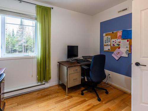 Bedroom - 59 Rue Vallières, Pont-Rouge, QC - Indoor Photo Showing Other Room