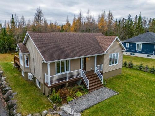 Frontage - 59 Rue Vallières, Pont-Rouge, QC - Outdoor With Deck Patio Veranda