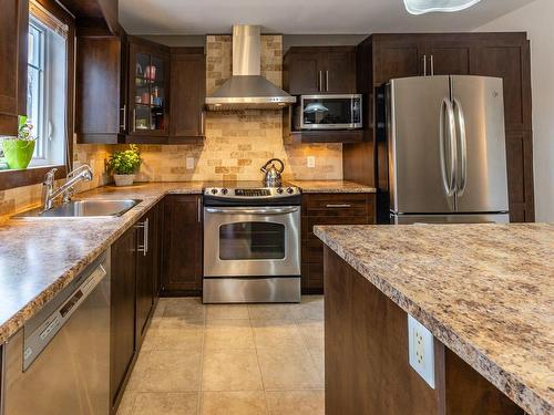 Kitchen - 59 Rue Vallières, Pont-Rouge, QC - Indoor Photo Showing Kitchen With Upgraded Kitchen