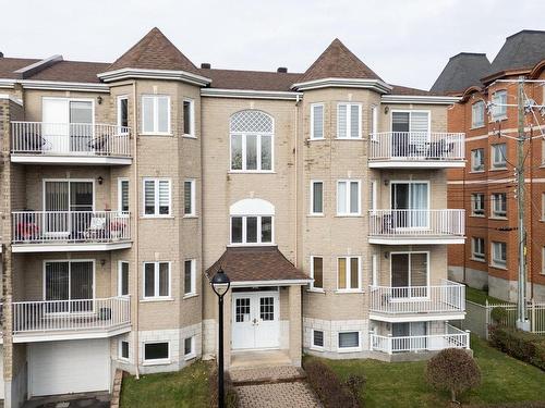 FaÃ§ade - 2-8495 Av. René-Descartes, Montréal (Rivière-Des-Prairies/Pointe-Aux-Trembles), QC - Outdoor With Balcony With Facade