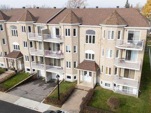 FaÃ§ade - 2-8495 Av. René-Descartes, Montréal (Rivière-Des-Prairies/Pointe-Aux-Trembles), QC - Outdoor With Balcony With Facade