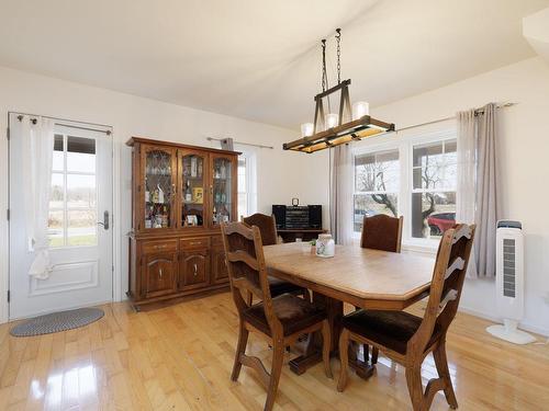 Salle Ã  manger - 1289 Ch. St-Guillaume, Sainte-Marthe, QC - Indoor Photo Showing Dining Room