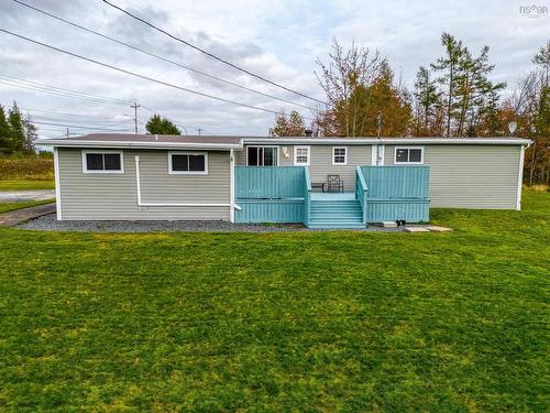 6638 Highway 2, Enfield, NS 