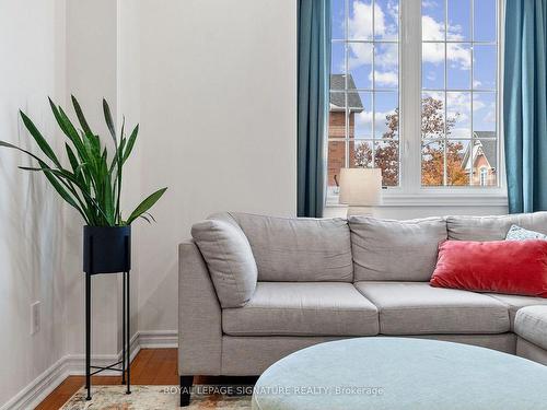 3 Rolfe Lane, Ajax, ON - Indoor Photo Showing Living Room