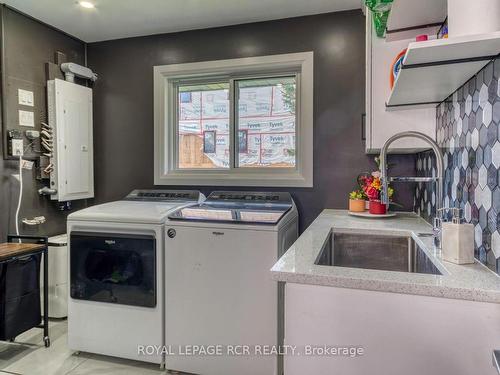 6669 20Th Sdrd, Essa, ON - Indoor Photo Showing Laundry Room