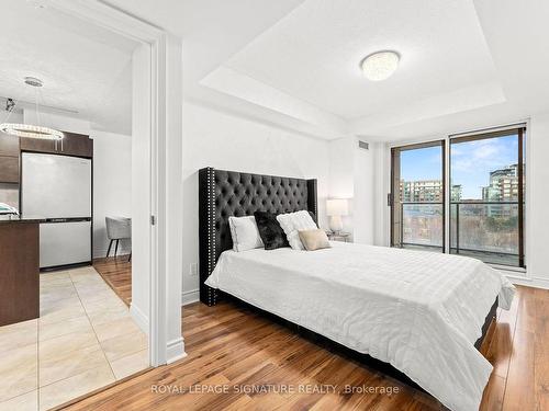 818-39 Galleria Pkwy, Markham, ON - Indoor Photo Showing Bedroom