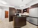 818-39 Galleria Pkwy, Markham, ON  - Indoor Photo Showing Kitchen 