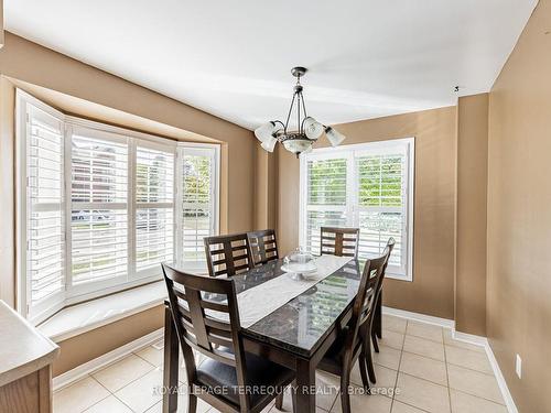 71-525 Novo Star Dr, Mississauga, ON - Indoor Photo Showing Dining Room