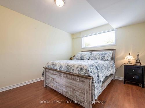 99 Blind Line, Orangeville, ON - Indoor Photo Showing Bedroom