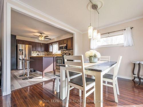 99 Blind Line, Orangeville, ON - Indoor Photo Showing Dining Room