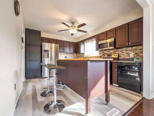 99 Blind Line, Orangeville, ON - Indoor Photo Showing Kitchen With Stainless Steel Kitchen