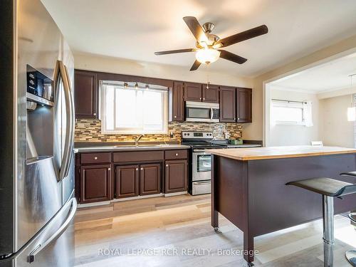 99 Blind Line, Orangeville, ON - Indoor Photo Showing Kitchen With Stainless Steel Kitchen