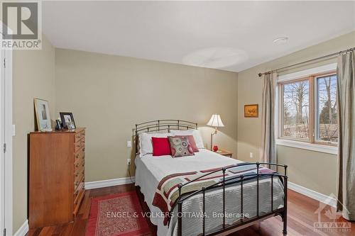 50 Belmonte Lane, Rideau Lakes (818 - Rideau Lakes (Bastard) Twp), ON - Indoor Photo Showing Bedroom