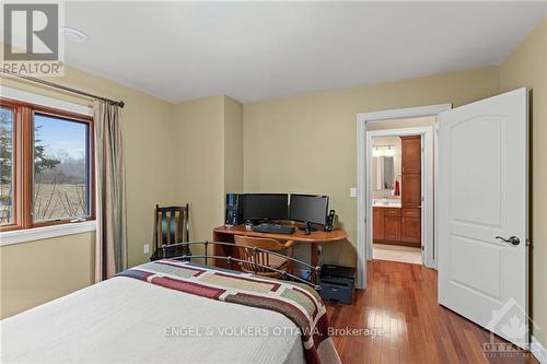 50 Belmonte Lane, Rideau Lakes (818 - Rideau Lakes (Bastard) Twp), ON - Indoor Photo Showing Bedroom