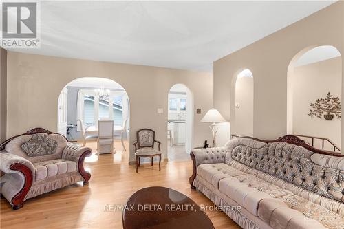 212 Charron Street, Prescott And Russell, ON - Indoor Photo Showing Living Room