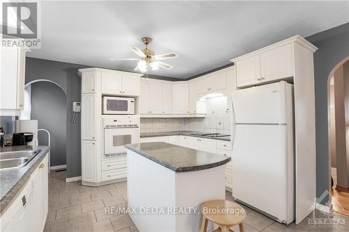 212 Charron Street, Prescott And Russell, ON - Indoor Photo Showing Kitchen With Double Sink