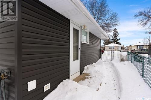 332 Royal Street, Regina, SK - Outdoor With Exterior