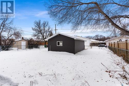 332 Royal Street, Regina, SK - Outdoor