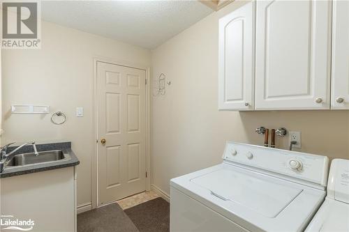 98 Navigators Trail, Bobcaygeon, ON - Indoor Photo Showing Laundry Room