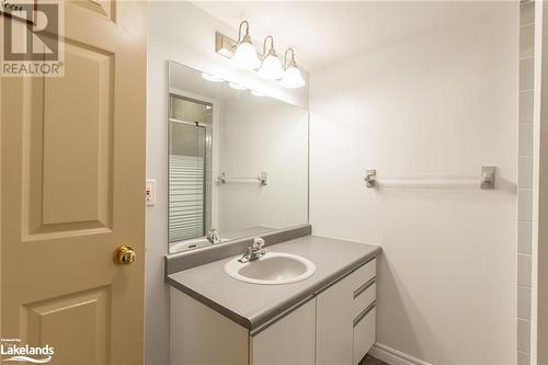 98 Navigators Trail, Bobcaygeon, ON - Indoor Photo Showing Bathroom