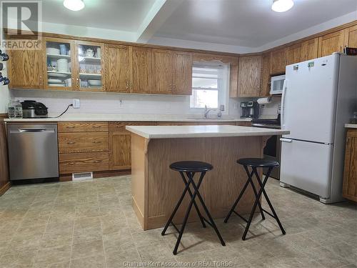 23655 Industrial Road, Thamesville, ON - Indoor Photo Showing Kitchen