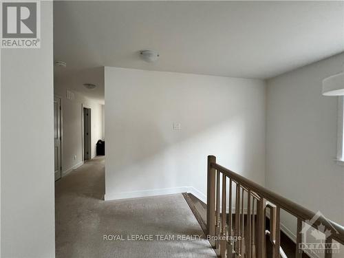 1039 Hydrangea Avenue, Ottawa, ON - Indoor Photo Showing Other Room