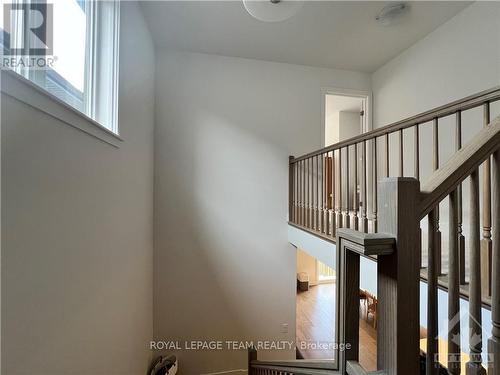 1039 Hydrangea Avenue, Ottawa, ON - Indoor Photo Showing Other Room