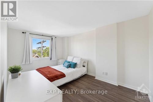 401 - 222 Guigues Avenue, Ottawa, ON - Indoor Photo Showing Bedroom