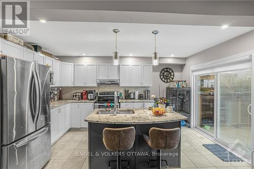 422 Country Glen Way, Ottawa, ON - Indoor Photo Showing Kitchen With Double Sink