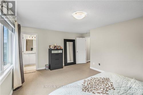 422 Country Glen Way, Ottawa, ON - Indoor Photo Showing Bedroom