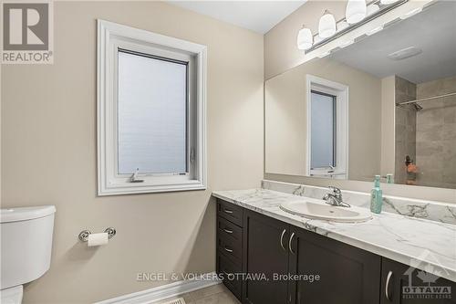 422 Country Glen Way, Ottawa, ON - Indoor Photo Showing Bathroom