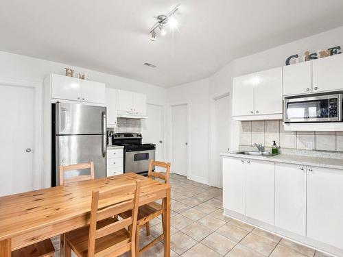 Kitchen - 171  - 173 Rue Laurier, Granby, QC - Indoor Photo Showing Kitchen