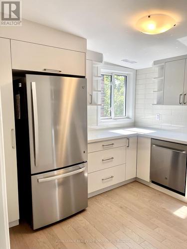 3 - 727 Avenue Road, Toronto, ON - Indoor Photo Showing Kitchen With Stainless Steel Kitchen