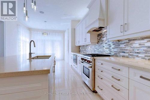 3148 Post Road, Oakville, ON - Indoor Photo Showing Kitchen With Upgraded Kitchen