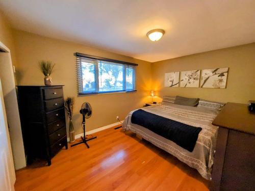 414 Walsh Street W, Thunder Bay, ON - Indoor Photo Showing Bedroom