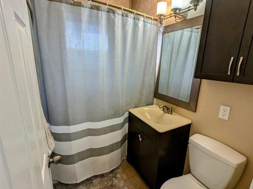 414 Walsh Street W, Thunder Bay, ON - Indoor Photo Showing Bathroom