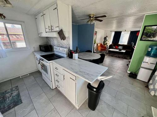 59 16740 W Hwy 17 West, Dryden, ON - Indoor Photo Showing Kitchen