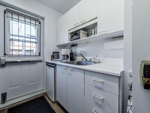 Kitchenette - 1399  - 1403 Rue Montarville, Saint-Bruno-De-Montarville, QC - Indoor Photo Showing Kitchen