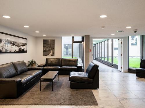 1507-620 Toronto St, Victoria, BC - Indoor Photo Showing Living Room