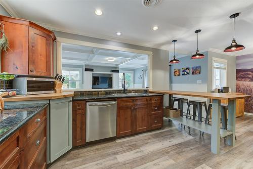 677 Drummond Court, Kelowna, BC - Indoor Photo Showing Kitchen With Double Sink