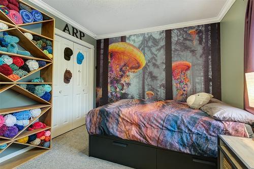 677 Drummond Court, Kelowna, BC - Indoor Photo Showing Bedroom