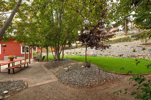 677 Drummond Court, Kelowna, BC - Outdoor