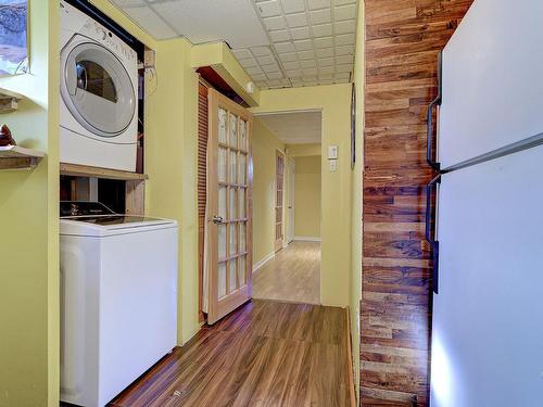 Chambre Ã Â coucher - 1625 Crois. Tourangeau, Brossard, QC - Indoor Photo Showing Laundry Room