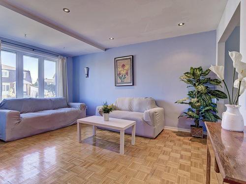 Salon - 1625 Crois. Tourangeau, Brossard, QC - Indoor Photo Showing Living Room