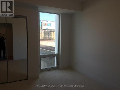 304 - 3018 Yonge Street, Toronto, ON - Indoor Photo Showing Other Room