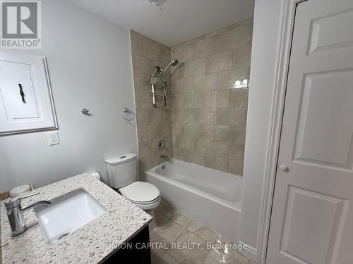 119 - 2779 Gananoque Drive, Mississauga, ON - Indoor Photo Showing Bathroom