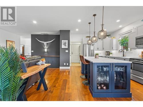 13192 Cliffstone Court, Lake Country, BC - Indoor Photo Showing Kitchen With Upgraded Kitchen